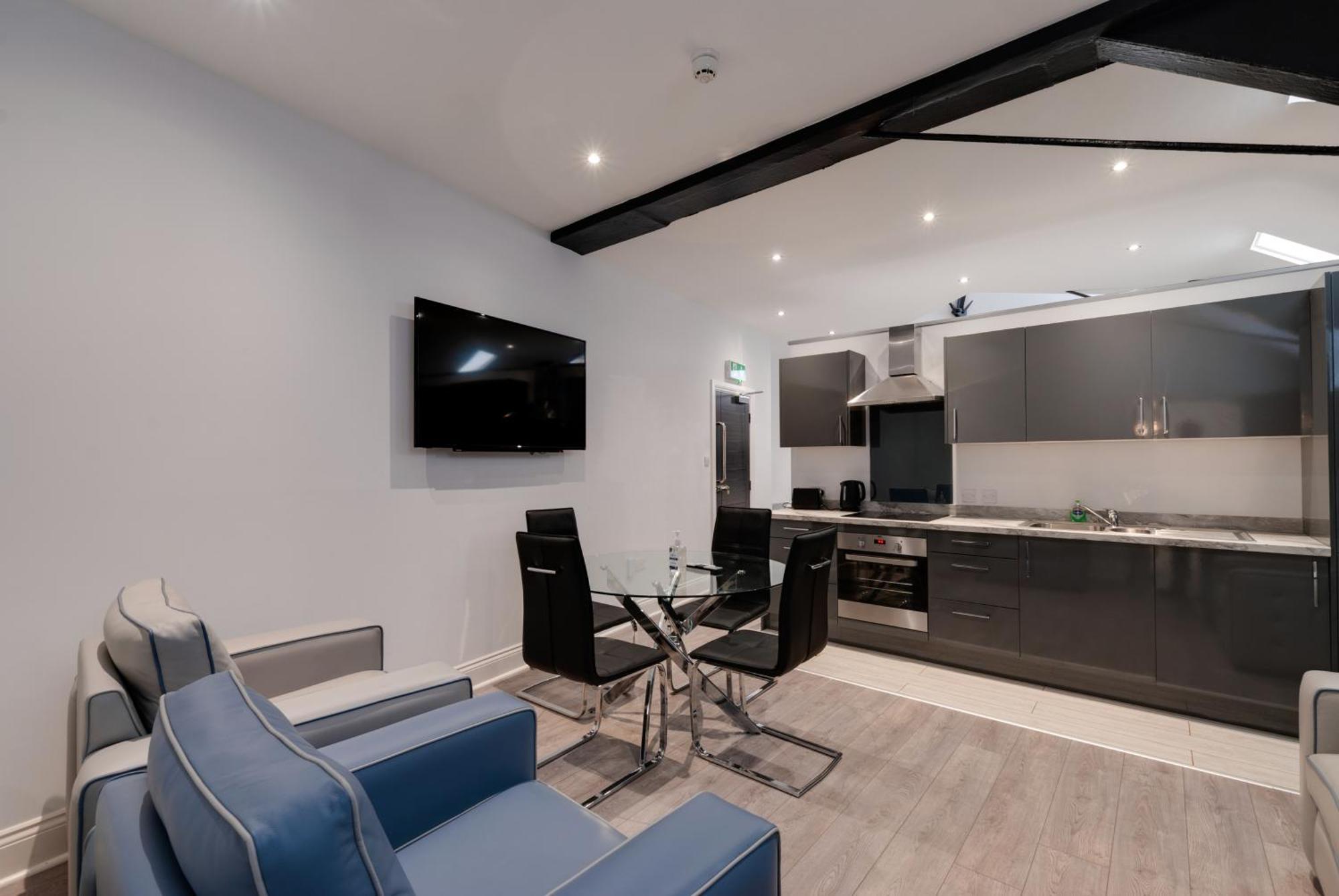 Temple Court Cavern Quarter Apartments By Happy Days Liverpool Exterior photo